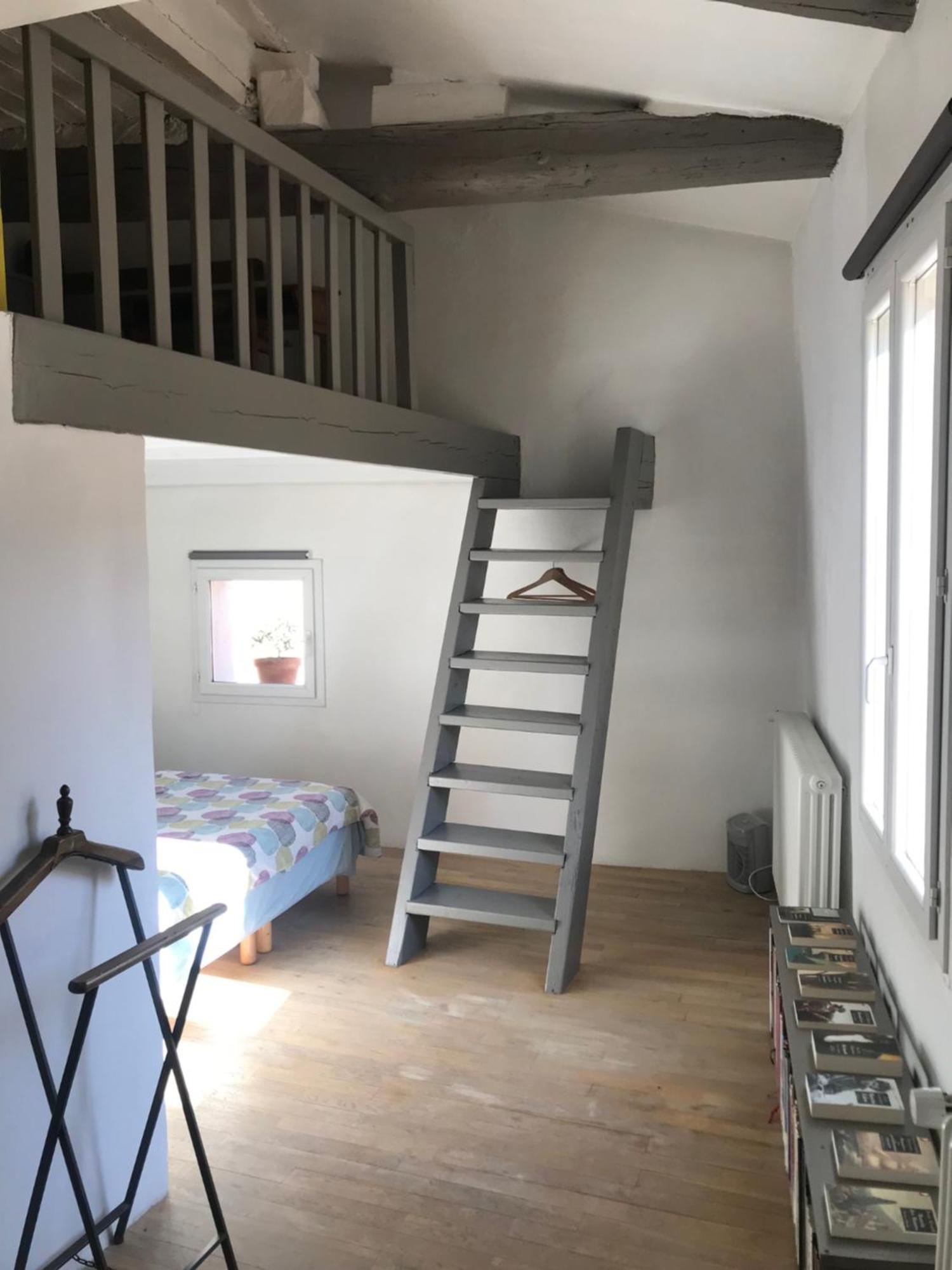 Longo Mai Bed and Breakfast Apt Εξωτερικό φωτογραφία